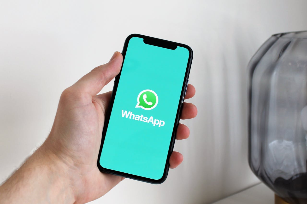 RCA pe WhatsApp – cea mai simplă metodă de asigurare